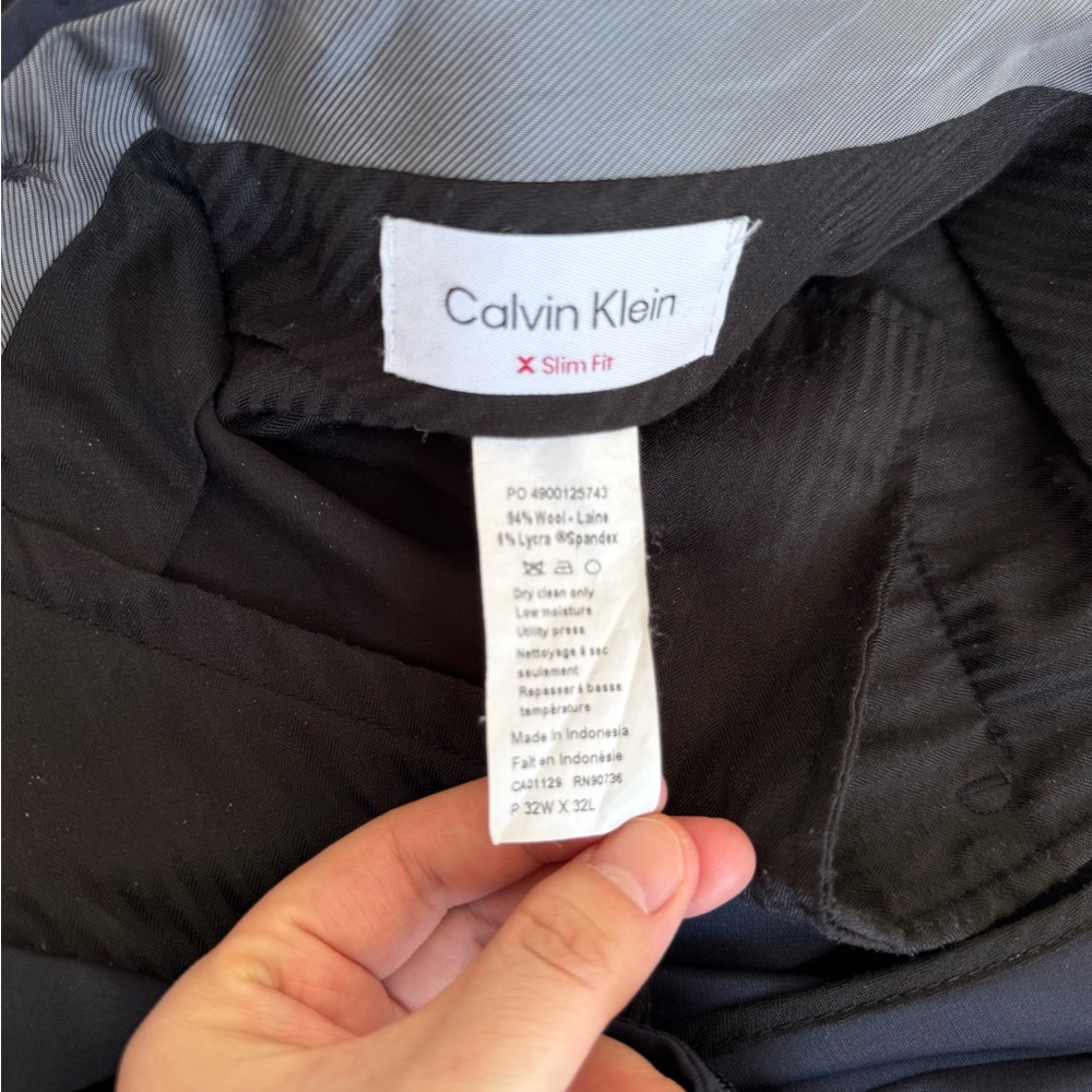 Calvin Klein slim fit performance pant - Picture 2 of 2